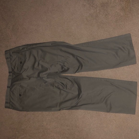 Men’s Dockers slacks - Picture 3 of 6